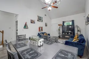 Patio & Fenced Yard! Grove Landing Townhome - Interiør
