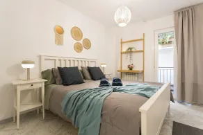 Comfort and beauty with parking space included - Room