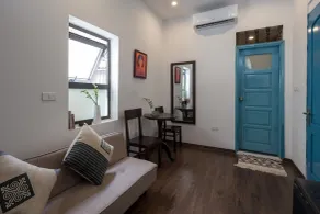 Centraltique Downtown - Bespoke Colonial House Near Hoan Kiem Lake - Værelse
