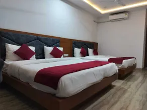 Hotel Brij Palace And Restaurant - Habitación