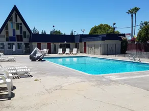 Economy Inn Fresno Yosemite '''NEWLY REMODELED''' - Pool