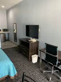 Scottish Inns and Suites Scarsdale - Room