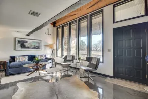 Walk to Grand Lake: Modern Monkey Island Condo - Interiör
