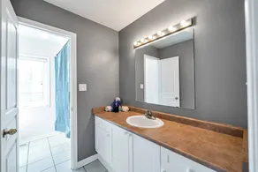 King Bed, Home Gym, 4 TVs, Near recreational Parks, Tennis Court, Shoping Center - Badezimmer