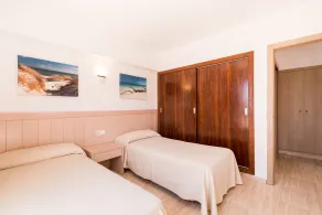 Vistamar I - MC Apartments Ibiza - Chambre