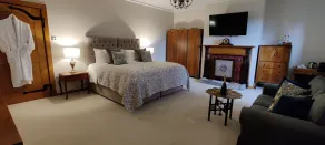 Luxury Bed And Breakfast at Bossington Hall in Exmoor, Somerset - Zimmer