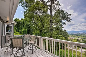 Stay Above it All! Modern Home on Missionary Ridge - Interior