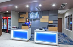Holiday Inn Express & Suites Tulsa West - Sand Springs by IHG - Reception