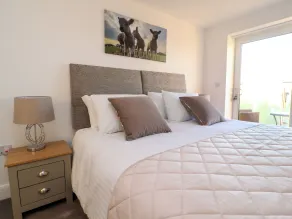Casa rural con jardín - Habitación