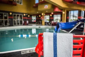 Comfort Suites Kelowna - Piscine