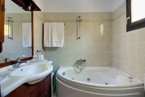 Enalion Hotel - Bad
