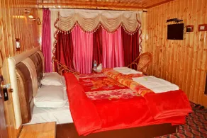 Hotel Glacier Heights - Room