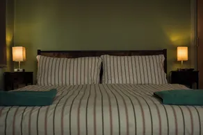 Tumbledown Hotel - Room