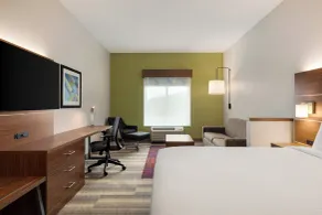 Holiday Inn Express & Suites - Dalton - Walnut Ave by IHG - Rum