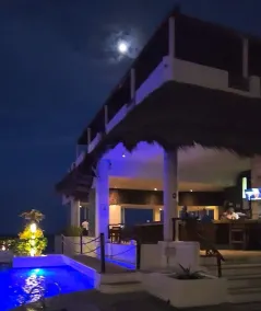 Cancun Plaza Condo Mexico - Restaurant
