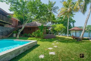 The Thotupola Habaraduwa - Piscina