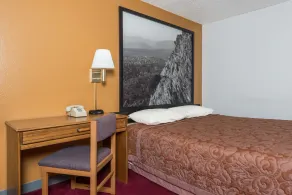 Super 8 by Wyndham Front Royal Near Shenandoah National Park - Chambre