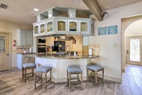 Waterfront Family Home w/ Patio in Hitchcock - Innvendig