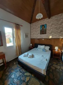 Logement située sur une colline avec des vues spectaculaires sur la mer - Chambre