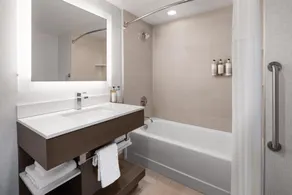 Aiden by Best Western Berkeley - Salle de bain