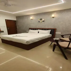 Hotel Royal Luxe - US consulate, Apollo hospital, Sankara natralya - Room