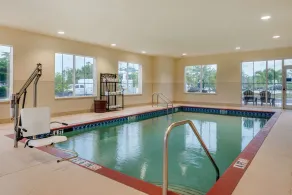 Comfort Inn & Suites Fort Myers Airport - Piscine