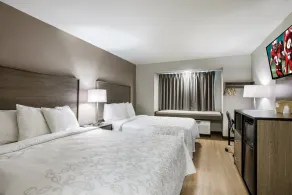 Red Roof Inn PLUS+ & Suites Savannah – I-95 - Room