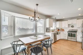 Stylish Orem Retreat w/ Deck, Near BYU & Uvu! - Innvendig