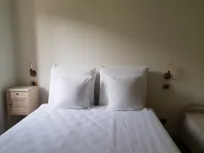 A Bella Scusa - Chambre