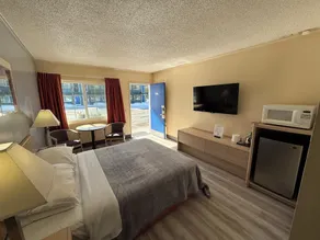 Pine Needles Inn - Chambre