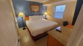 Sandbox Motel - Room
