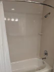 Country Inn & Suites by Radisson, Buffalo, MN - Bathroom