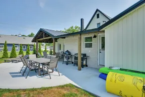 Waterfront Family Gem w/ Private Dock in Syracuse - Interiør
