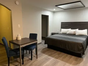 Cloud 9 Inn - El Cielo Inn - Room