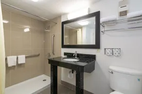 Studio 6-Fort Worth, TX - West Medical Center - Baño