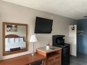 Days Inn by Wyndham Chico - Chambre