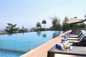 InterContinental Bandung Dago Pakar by IHG - Pool