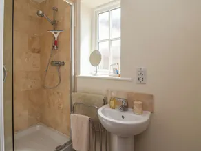 Cottage avec jardin - Salle de bain