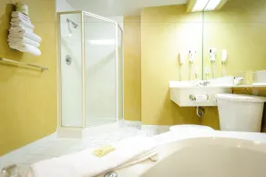 Peterborough Inn & Suites Hotel - Salle de bain