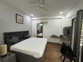 Housr Sector 43 Gurgaon Paras Hospital - Zimmer