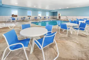 Holiday Inn Express Hotel & Suites Bloomington-Normal University Area by IHG - Piscine