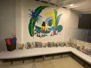 Plantation House - Hall