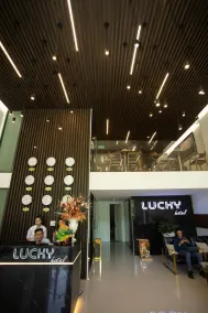 Lucky Tuy Hoa - Réception