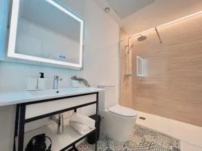 Sorolla Urban Suites - Badrum