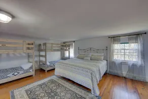 3-Acre Property: Charming Dutch Country Colonial - Innenbereich