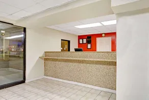 Super 8 by Wyndham Fredericksburg - Hall
