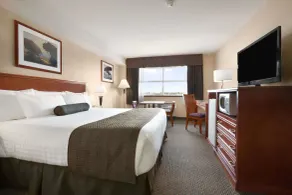 Days Inn & Suites by Wyndham Langley - Chambre