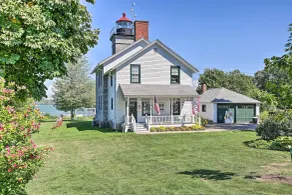 Walkable Sodus Point Retreat < 1 Mi to Lake - Innenbereich