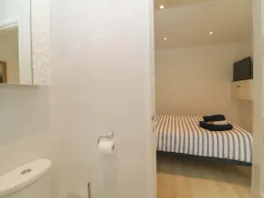 Croyde Pebbles - Bathroom