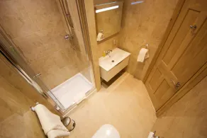 Edgerton Hotel - Bathroom